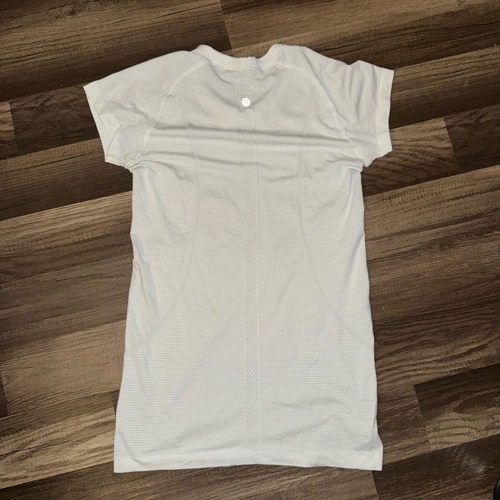 Lulu Lemon Swiftly Short Sleeve Shirt